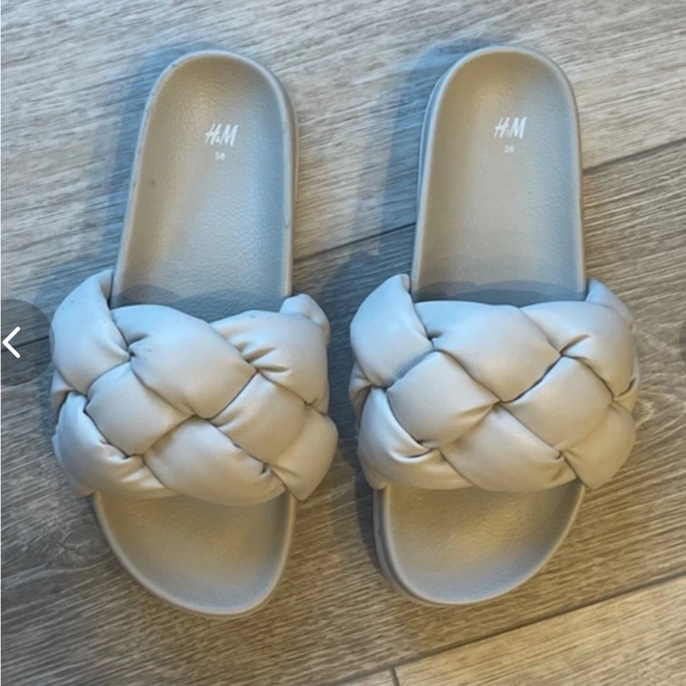 H&M Women's Padded Braided Slide Sandals in Light cream color